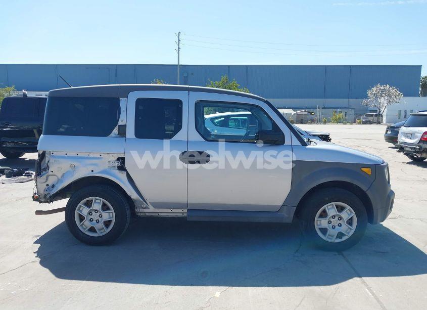 Photo 14 of 2005 Honda Element LX (VIN 5J6YH18335L004267)