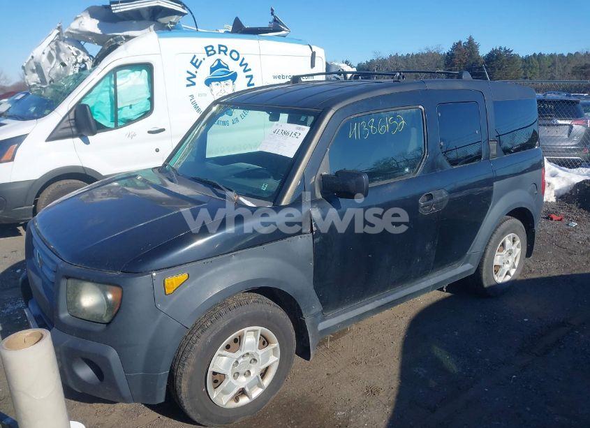 Photo 2 of 2008 Honda Element LX (VIN 5J6YH18358L008468)