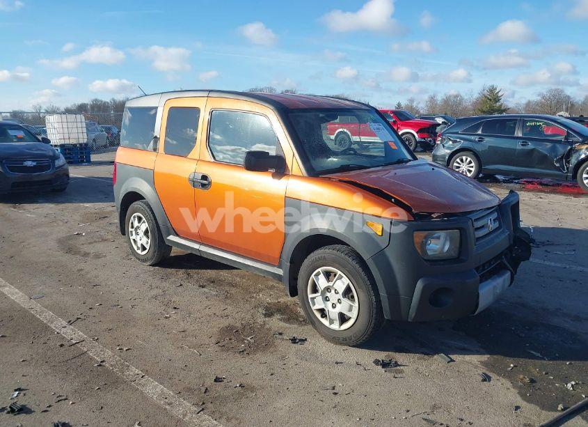2008 Honda Element LX (VIN 5J6YH183X8L013438) main photo