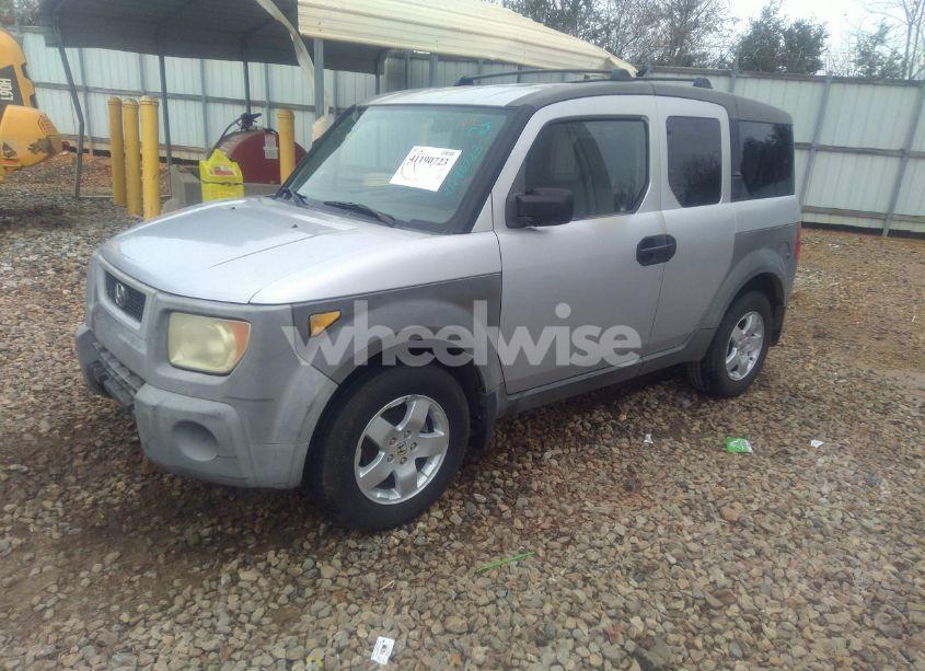 Photo 2 of 2003 Honda Element EX (VIN 5J6YH18523L007806)