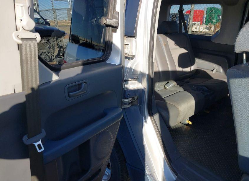 Photo 8 of 2006 Honda Element EX (VIN 5J6YH18606L016159)