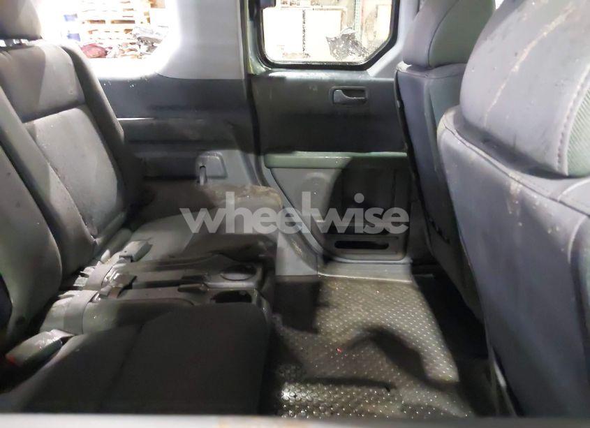 Photo 8 of 2005 Honda Element EX (VIN 5J6YH18635L002853)