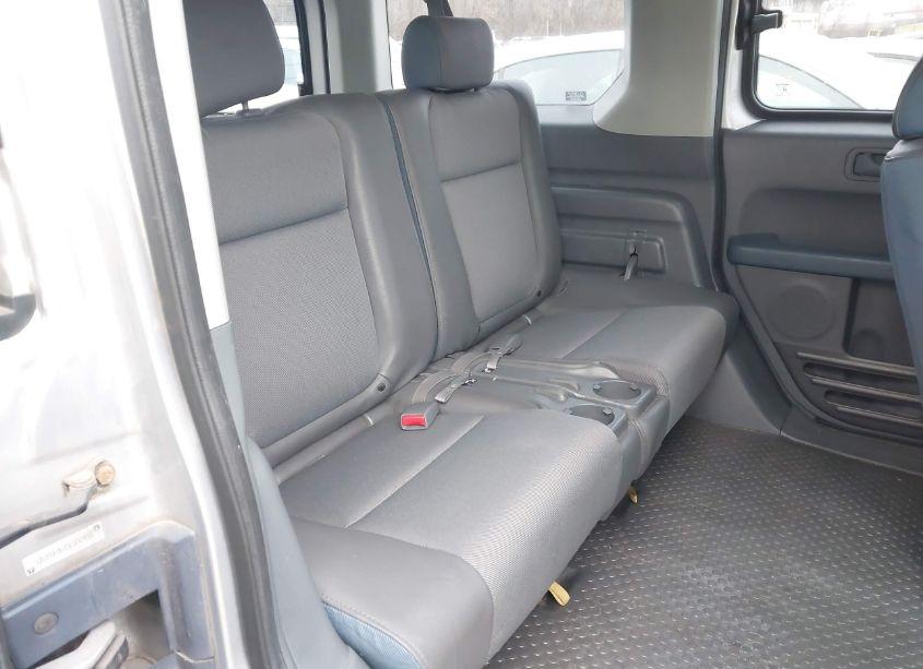 Photo 8 of 2005 Honda Element EX (VIN 5J6YH18685L000483)