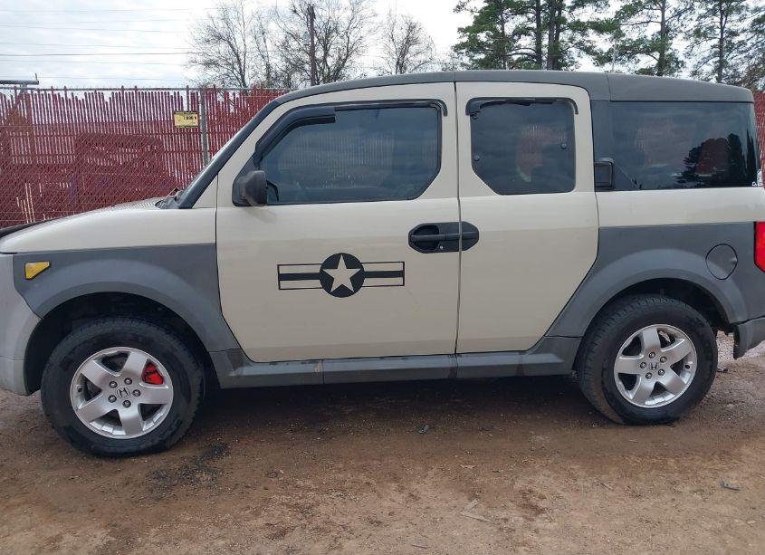 Photo 15 of 2005 Honda Element EX (VIN 5J6YH186X5L003319)