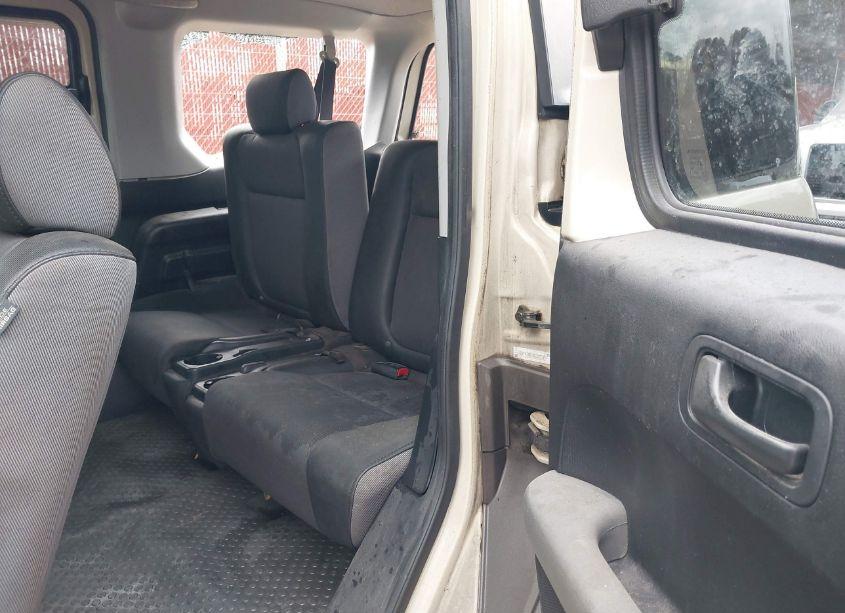 Photo 8 of 2005 Honda Element EX (VIN 5J6YH186X5L003319)