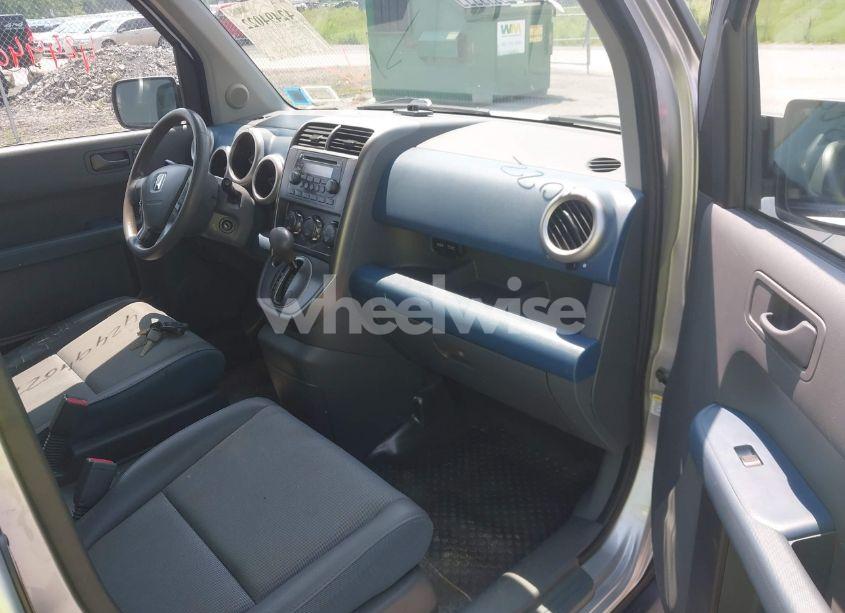 Photo 5 of 2006 Honda Element EX-P (VIN 5J6YH18706L005977)