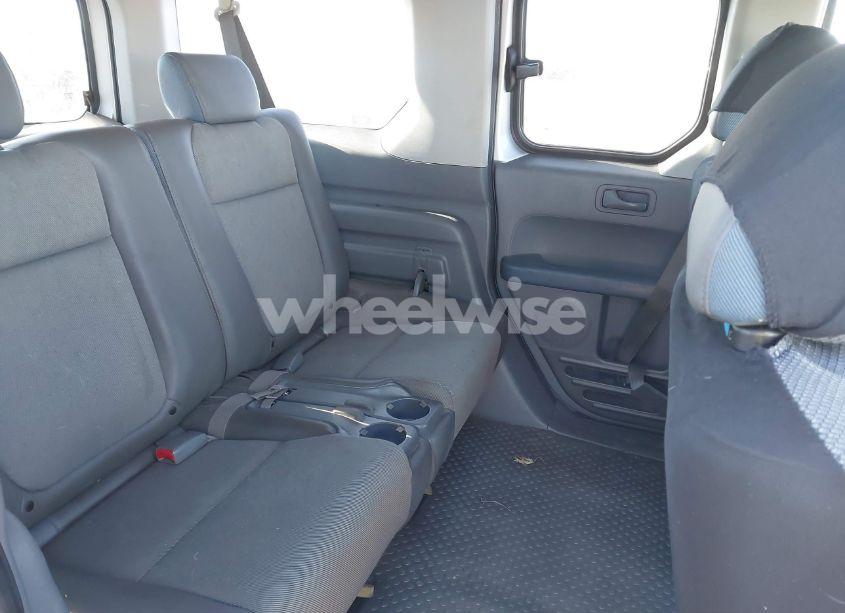 Photo 8 of 2006 Honda Element EX-P (VIN 5J6YH18736L005875)