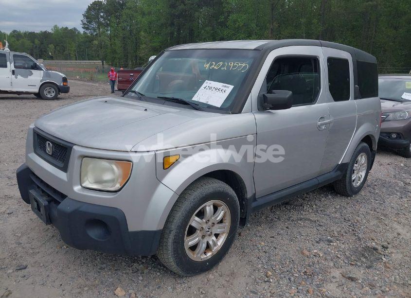 Photo 2 of 2006 Honda Element EX-P (VIN 5J6YH18756L014223)