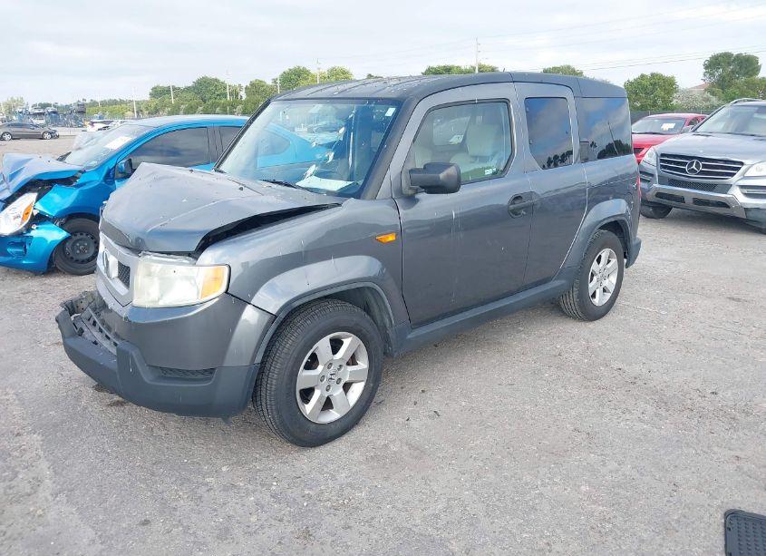 Photo 2 of 2011 Honda Element EX (VIN 5J6YH1H75BL000719)