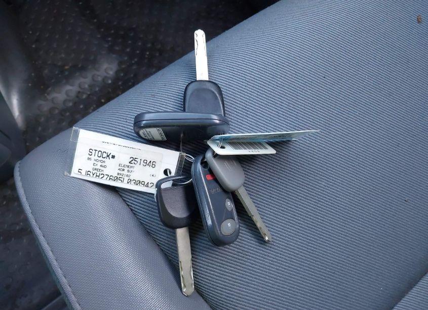 Photo 11 of 2005 Honda Element EX (VIN 5J6YH27605L030942)