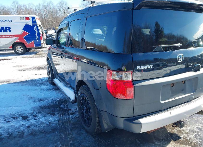 Photo 3 of 2005 Honda Element EX (VIN 5J6YH27635L020793)