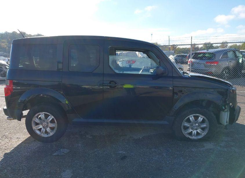 Photo 13 of 2006 Honda Element EX-P (VIN 5J6YH27786L012201)