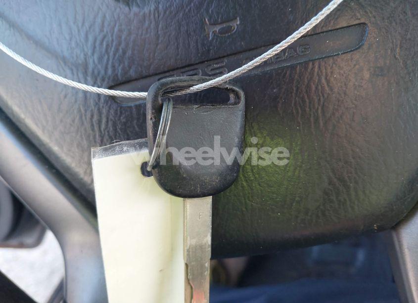 Photo 11 of 2004 Honda Element LX (VIN 5J6YH28304L009849)