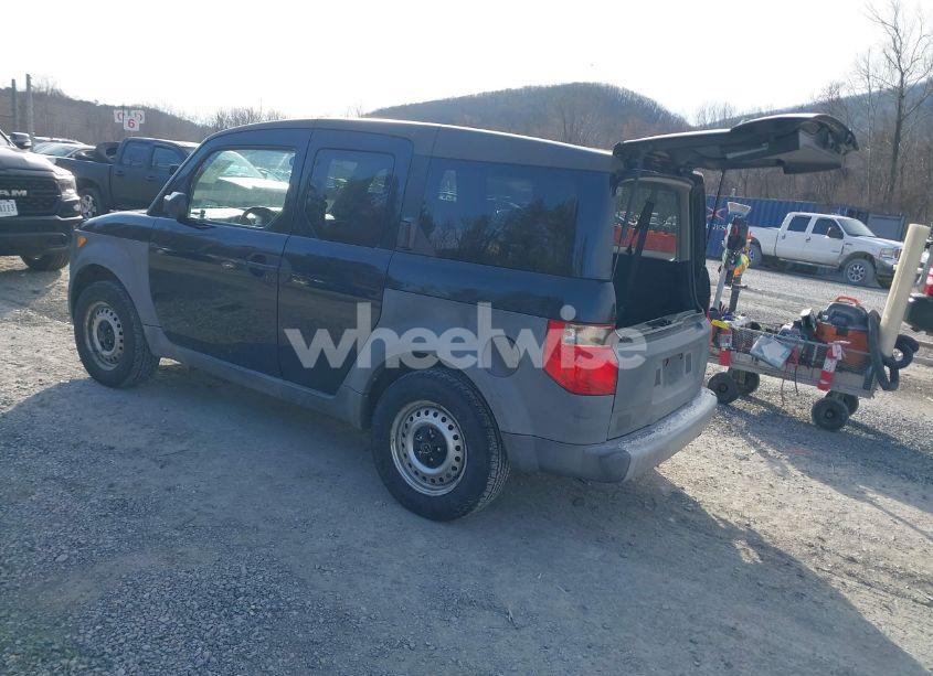 Photo 3 of 2004 Honda Element LX (VIN 5J6YH28304L009849)