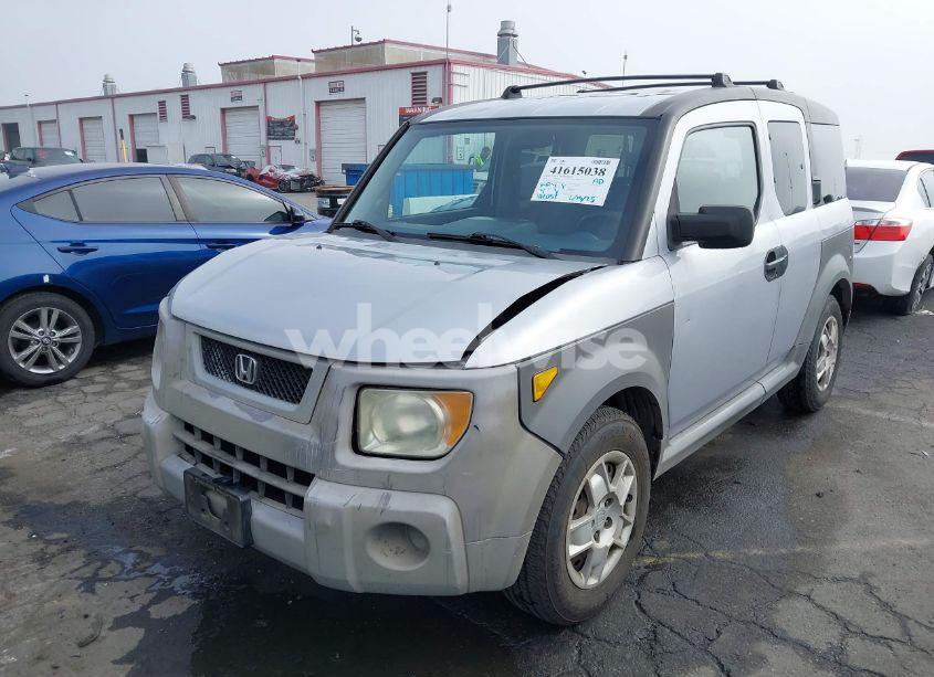 Photo 2 of 2005 Honda Element LX (VIN 5J6YH28365L000591)