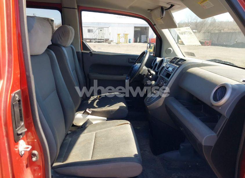 Photo 5 of 2005 Honda Element LX (VIN 5J6YH28365L019111)