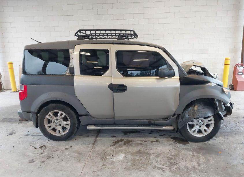 Photo 13 of 2004 Honda Element EX (VIN 5J6YH28504L031643)
