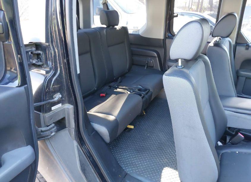 Photo 8 of 2004 Honda Element EX (VIN 5J6YH28534L012083)