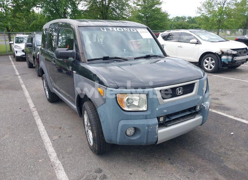 2003 Honda Element EX (VIN 5J6YH28543L017257) main photo
