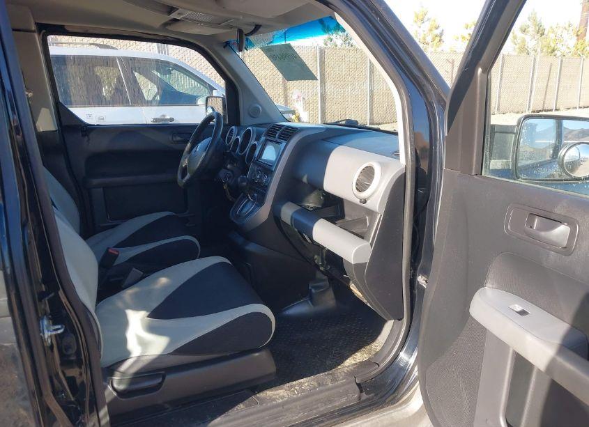 Photo 5 of 2003 Honda Element EX (VIN 5J6YH285X3L014086)