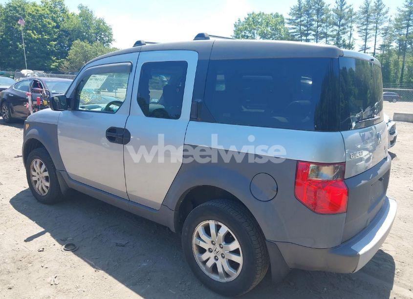 Photo 3 of 2003 Honda Element EX (VIN 5J6YH285X3L015478)