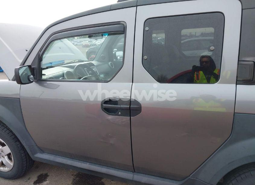 Photo 6 of 2005 Honda Element EX (VIN 5J6YH28605L005716)
