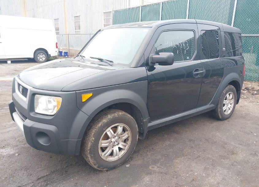 Photo 2 of 2006 Honda Element EX (VIN 5J6YH28626L016041)