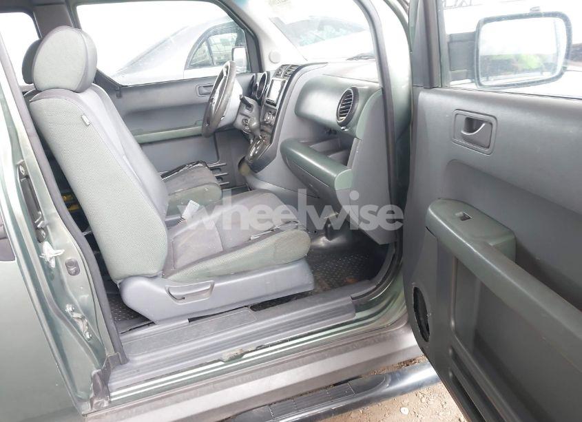 Photo 5 of 2005 Honda Element EX (VIN 5J6YH28635L029010)