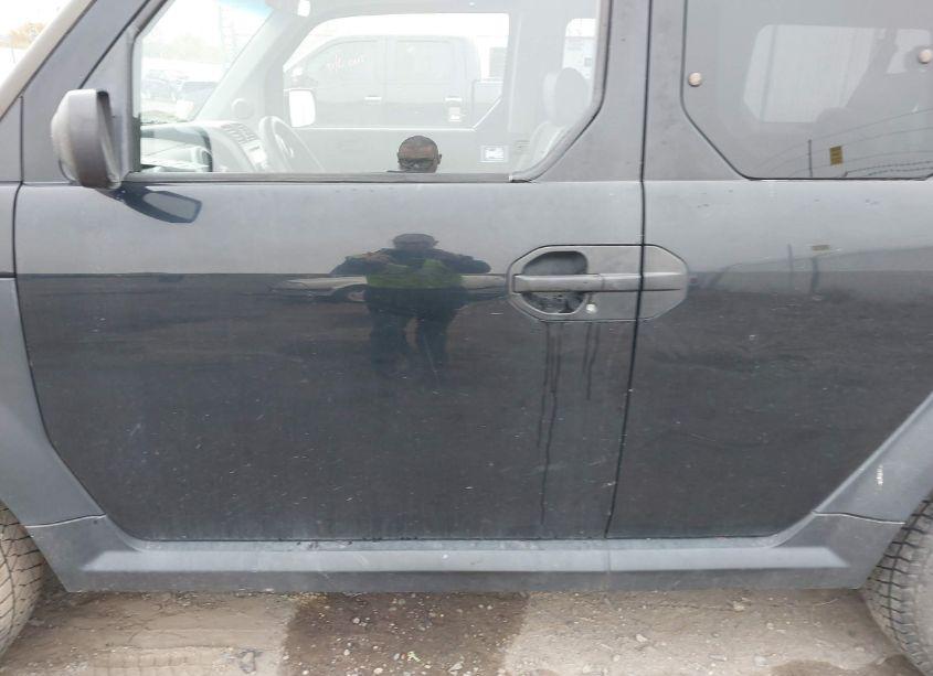 Photo 13 of 2005 Honda Element EX (VIN 5J6YH28665L022746)