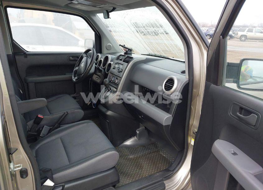 Photo 5 of 2004 Honda Element EX (VIN 5J6YH28674L017134)