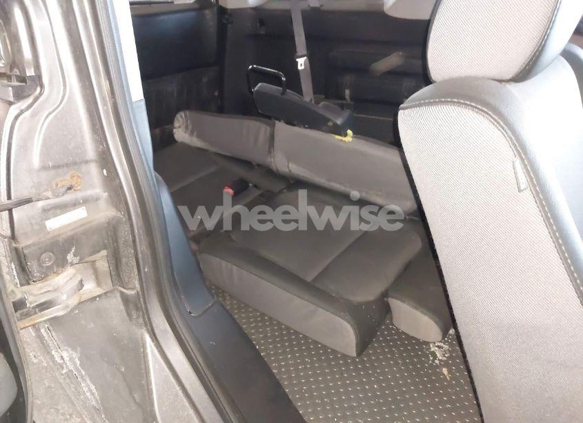 Photo 8 of 2005 Honda Element EX (VIN 5J6YH28685L033098)