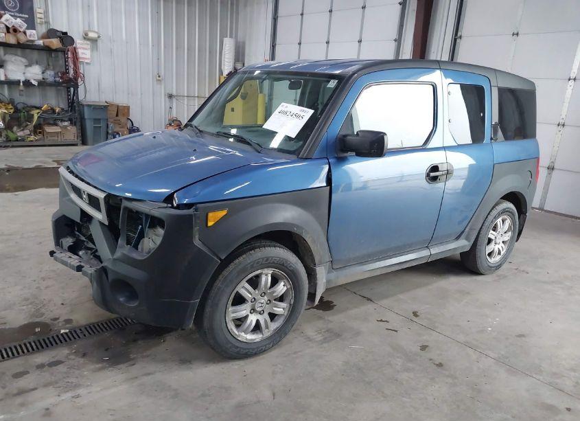 Photo 2 of 2006 Honda Element EX (VIN 5J6YH28696L000886)