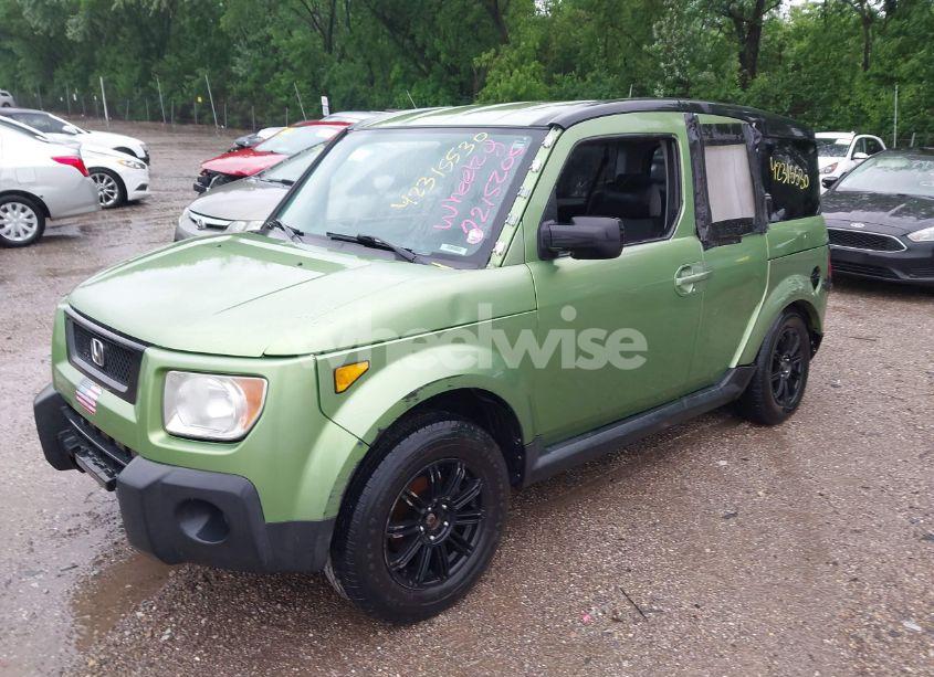 Photo 2 of 2006 Honda Element EX-P (VIN 5J6YH28706L024079)