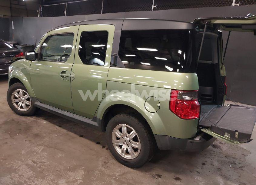 Photo 3 of 2006 Honda Element EX-P (VIN 5J6YH28736L019104)