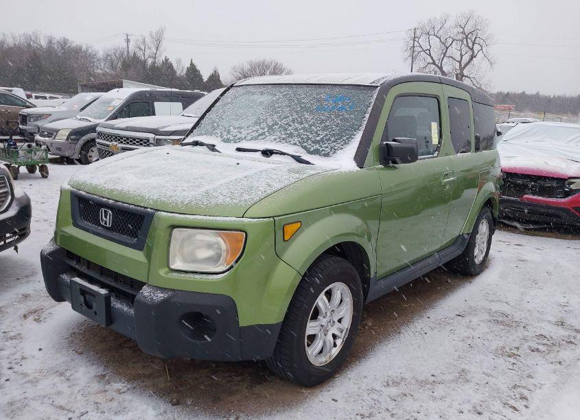 Photo 2 of 2006 Honda Element EX-P (VIN 5J6YH28776L010762)