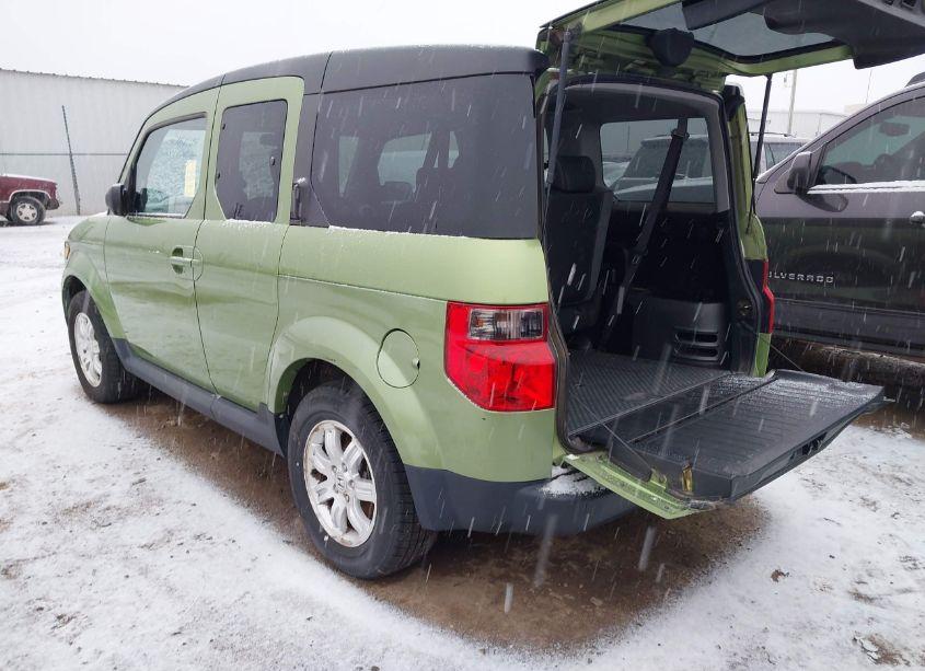 Photo 3 of 2006 Honda Element EX-P (VIN 5J6YH28776L010762)