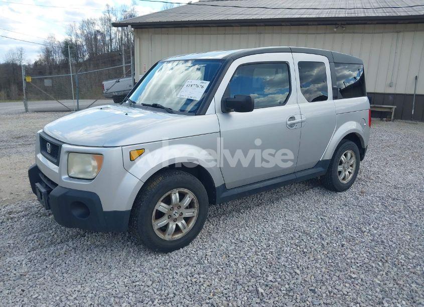 Photo 2 of 2006 Honda Element EX-P (VIN 5J6YH28786L004436)