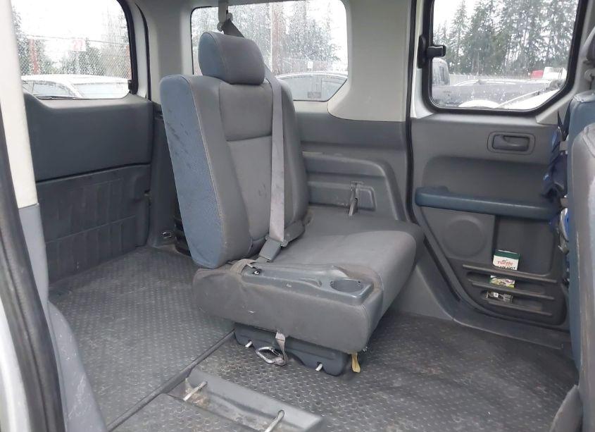 Photo 8 of 2006 Honda Element EX-P (VIN 5J6YH28786L011631)