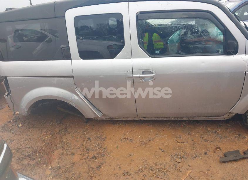 Photo 15 of 2006 Honda Element EX-P (VIN 5J6YH28786L022581)