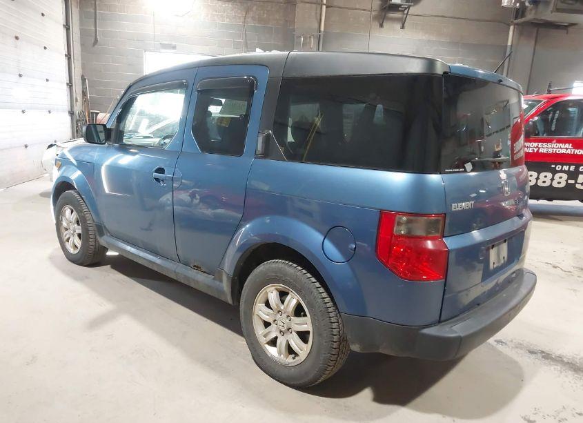 Photo 3 of 2006 Honda Element EX-P (VIN 5J6YH287X6L000405)