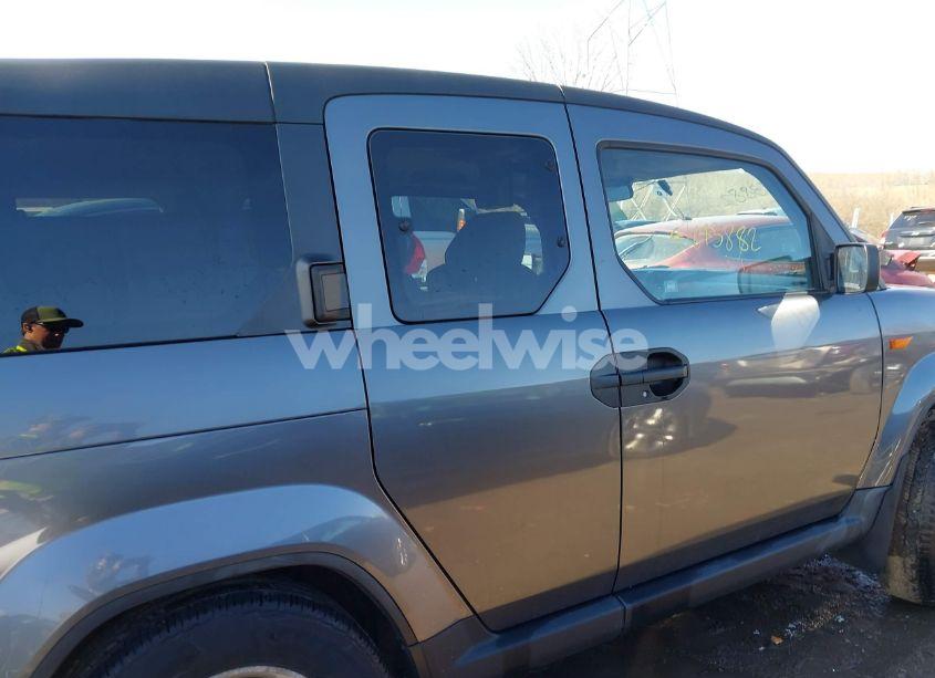 Photo 13 of 2010 Honda Element EX (VIN 5J6YH2H70AL003130)