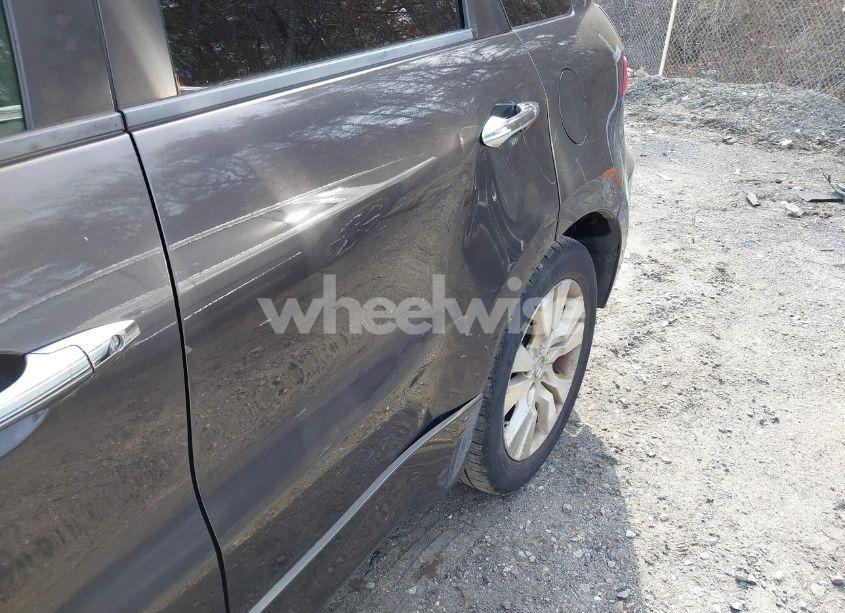 Photo 6 of 2011 Acura Rdx (VIN 5J8TB1H22BA001037)