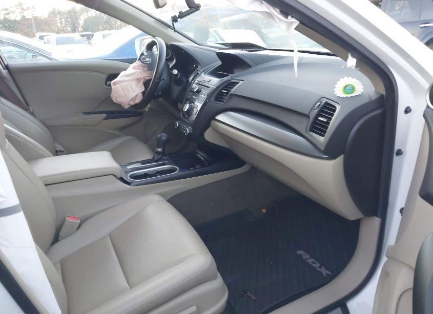 Photo 5 of 2016 Acura Rdx ACURAWATCH PLUS PKG (VIN 5J8TB3H30GL007533)