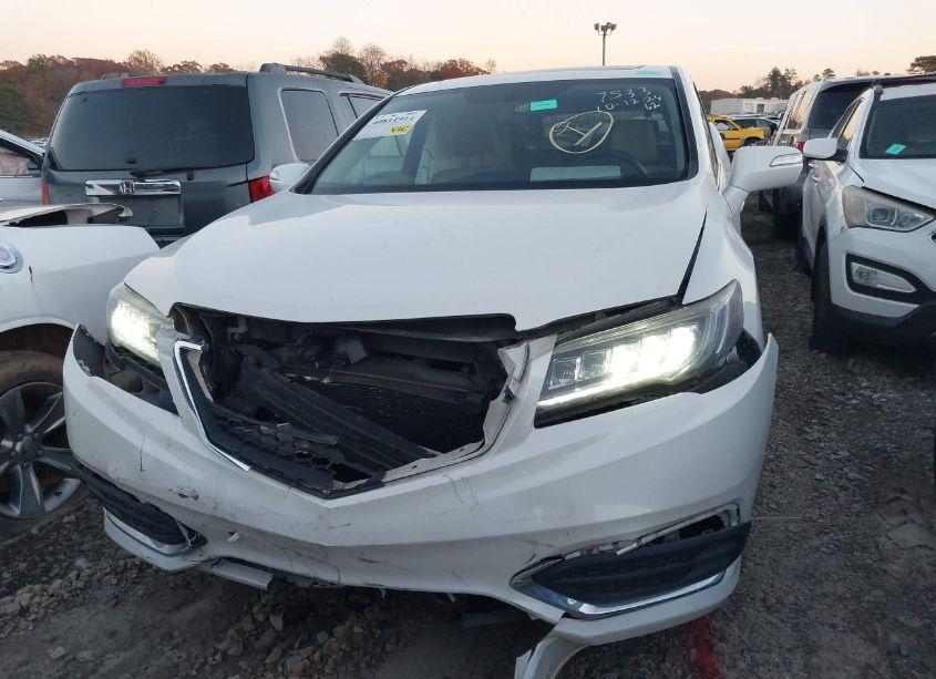 Photo 6 of 2016 Acura Rdx ACURAWATCH PLUS PKG (VIN 5J8TB3H30GL007533)