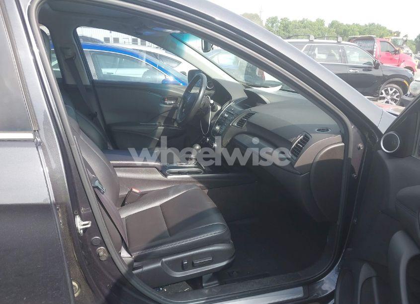 Photo 5 of 2016 Acura Rdx ACURAWATCH PLUS PKG (VIN 5J8TB3H30GL018256)