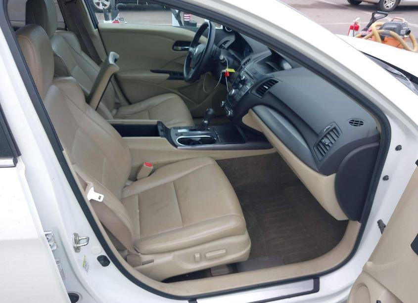 Photo 5 of 2014 Acura Rdx (VIN 5J8TB3H33EL011198)