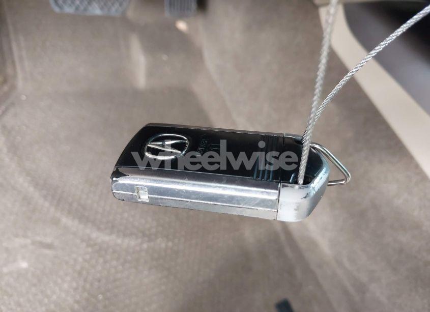 Photo 11 of 2015 Acura Rdx (VIN 5J8TB3H51FL017083)