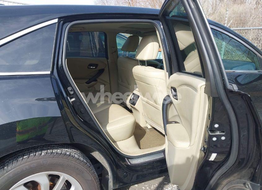 Photo 8 of 2017 Acura Rdx (VIN 5J8TB3H51HL014431)