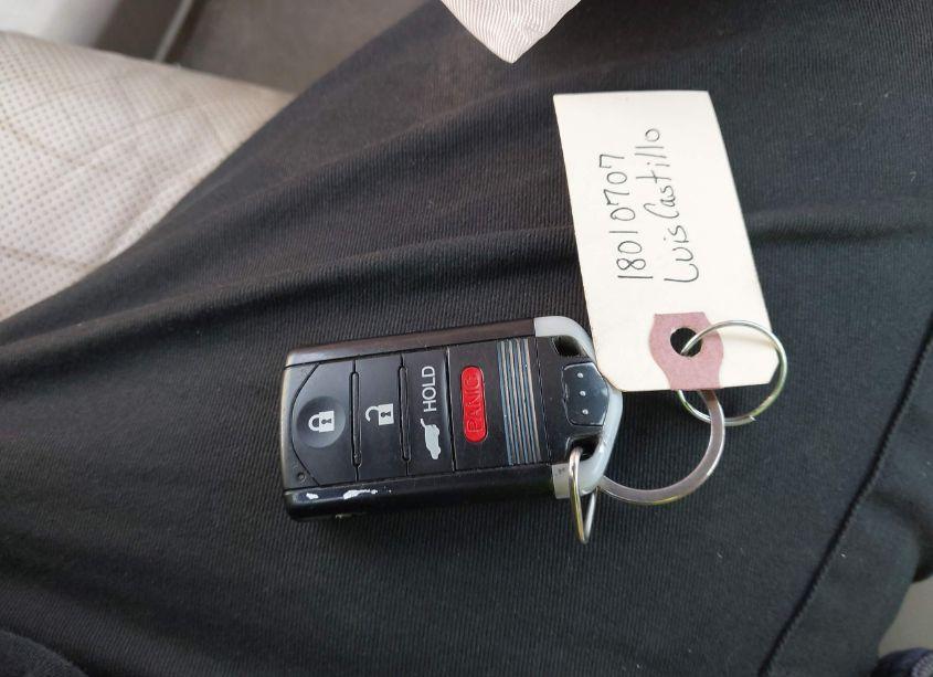 Photo 11 of 2015 Acura Rdx (VIN 5J8TB3H53FL000253)