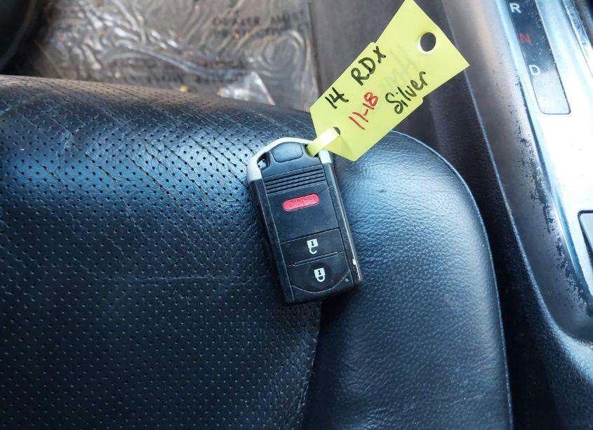 Photo 11 of 2014 Acura Rdx (VIN 5J8TB3H58EL011537)